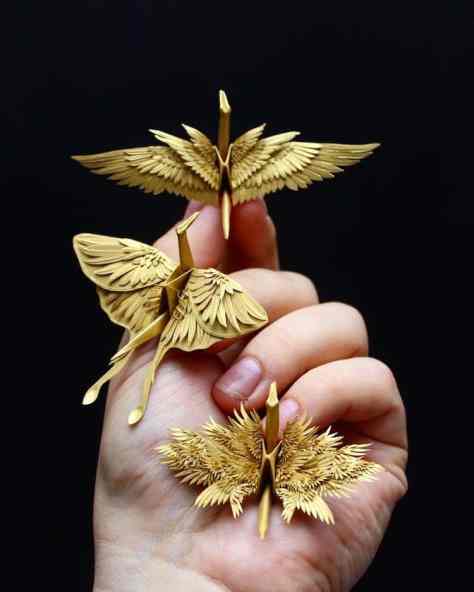 Artist Creates Breathtaking Paper Cranes With Feathery Details